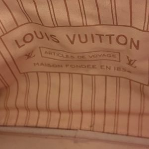 Louis Vuitton spoof but y’all it’s gooooood!